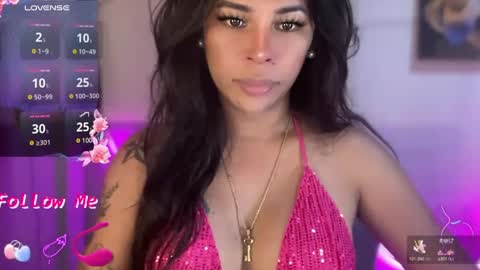 queen amanda online show from December 3, 2024, 4:47 am