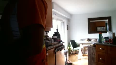 Snapshot of bigcumcanada chatting on May 5, 2026, 9:34 pm bg online show from May 5, 2026, 9:34 pm