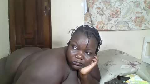 Snapshot of bigdarkass chatting on May 6, 2026, 5:40 pm VIOLET online show from May 6, 2026, 5:40 pm