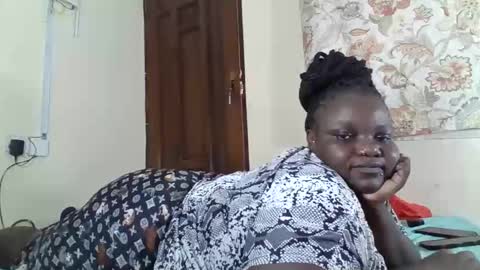 Snapshot of bigdarkass chatting on June 8, 2026, 7:09 am VIOLET online show from June 8, 2026, 7:09 am