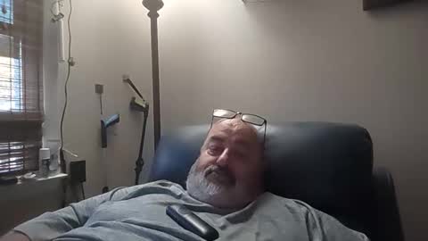 bigfuzzyteddybear online show from December 14, 2025, 6:45 pm