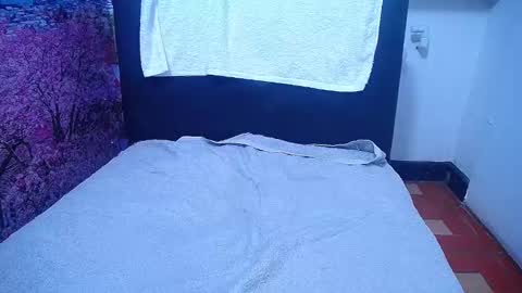  Sunny   online show from September 29, 2025, 7:02 am