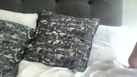 Snapshot of biggbrown12 chatting on April 29, 2026, 4:11 pm bigbrown online show from April 29, 2026, 4:11 pm