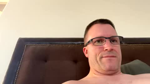 bigger22332233 online show from January 24, 2025, 11:56 pm