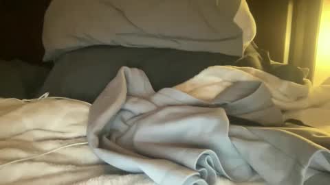 Biggiesnake online show from October 2, 2025, 5:14 am