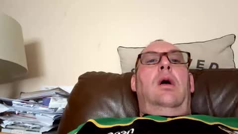 biggloves4bighands online show from September 20, 2025, 9:10 am