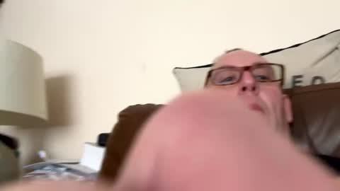 biggloves4bighands online show from June 3, 2026, 10:29 am