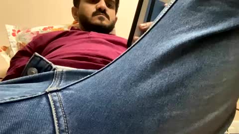 bighandsomesatisfy online show from February 3, 2025, 5:56 pm