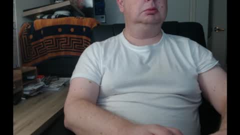 Snapshot of bighorn1981 chatting on June 26, 2026, 12:04 am bighorn1981 online show from June 26, 2026, 12:04 am