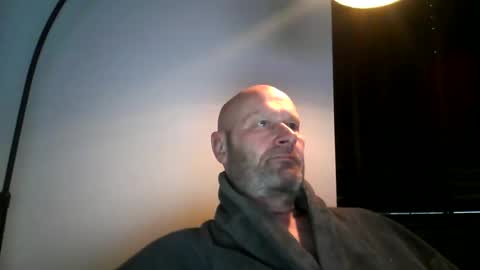 bigmike3339 online show from December 4, 2024, 7:50 am