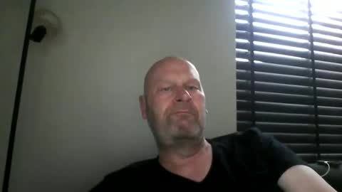 bigmike3339 online show from February 4, 2026, 8:09 am