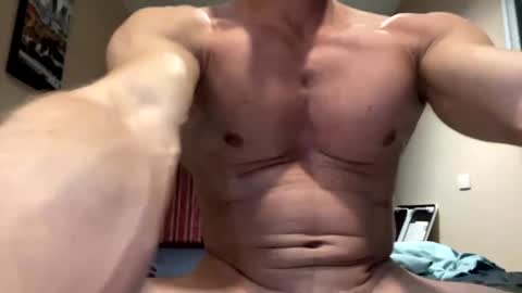 Snapshot of bigmuscles24 chatting on March 4, 2025, 1:17 pm bigmuscles24 online show from March 4, 2025, 1:17 pm