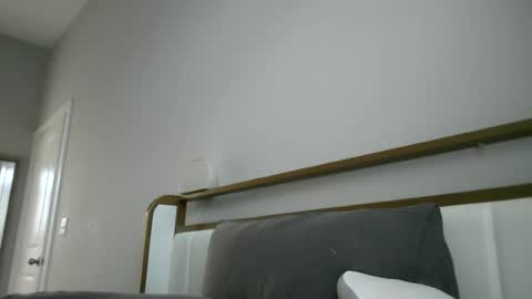 bignaturalmami online show from June 15, 2026, 4:53 pm