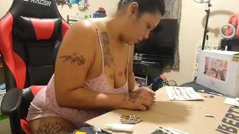 the Mini mami online show from February 4, 2025, 10:43 am