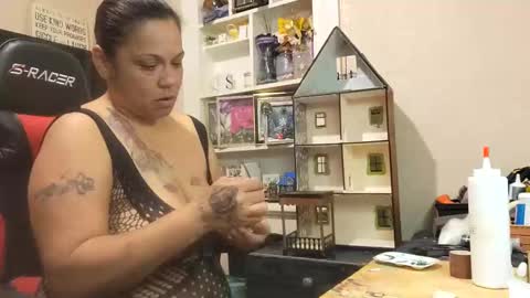 the Mini mami online show from March 7, 2025, 2:15 am