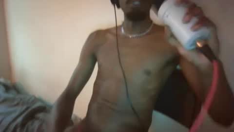 bigone555__ online show from September 17, 2025, 9:05 pm