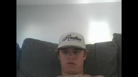 bigpepe7719 online show from February 16, 2026, 5:31 pm