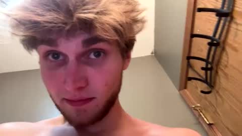 bigskinnyboyshh online show from January 15, 2025, 4:25 am