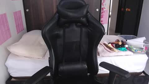 laura online show from December 13, 2024, 6:05 pm