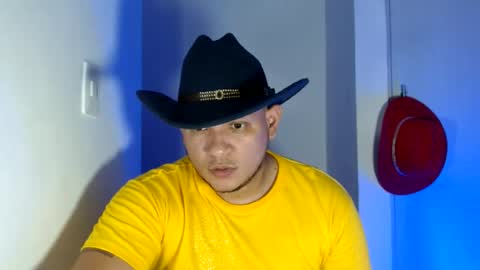 Snapshot of bigthick_blackcock chatting on June 15, 2026, 12:46 am MANUEL online show from June 15, 2026, 12:46 am