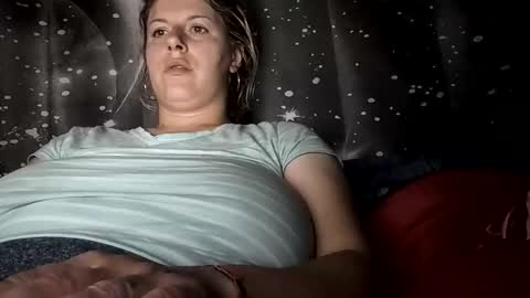 bigtitslala online show from November 1, 2025, 8:11 pm