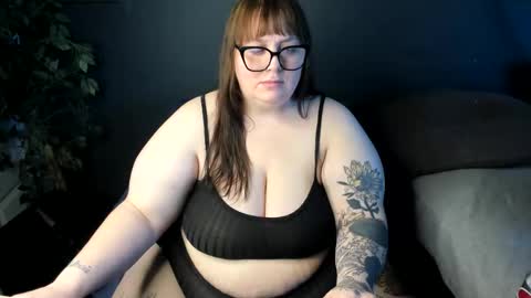 bigtittybbw online show from March 8, 2026, 5:17 pm