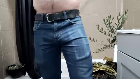 bigtopcircus online show from December 22, 2025, 3:47 am