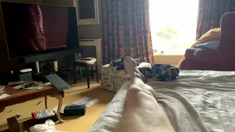 Snapshot of bigukphallus chatting on December 16, 2024, 2:05 pm bigukphallus online show from December 16, 2024, 2:05 pm