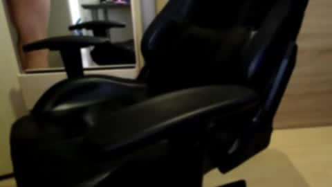 Snapshot of bigwcocklac chatting on December 22, 2025, 11:51 am nico online show from December 22, 2025, 11:51 am