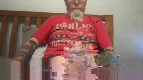 Bigwhitedickdaddy and BabyCakes online show from January 7, 2025, 11:37 am