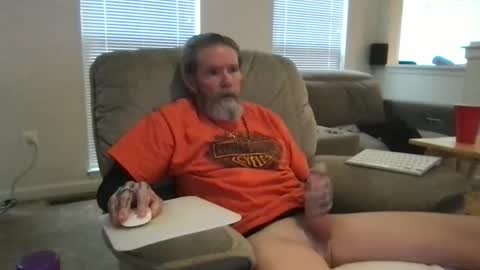 Bigwhitedickdaddy and BabyCakes online show from December 21, 2025, 1:18 pm