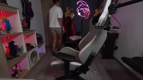 bigxboy96 online show from October 6, 2025, 7:11 pm