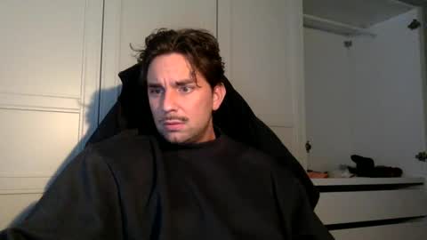 bikdig1 online show from January 8, 2025, 3:17 pm