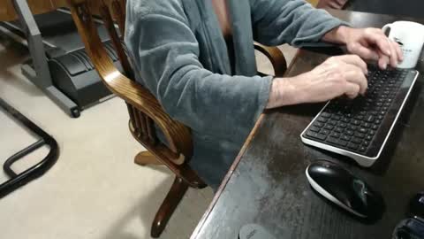 billy471 online show from March 6, 2025, 10:09 am