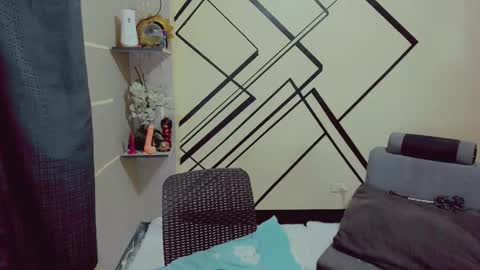 3 online show from December 23, 2024, 6:16 pm