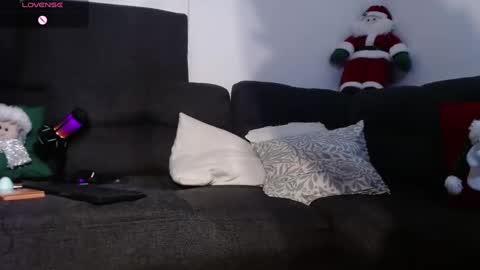 Jenn online show from December 21, 2024, 4:19 am