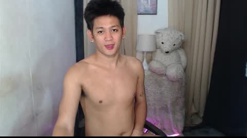 Snapshot of bj_alex31 chatting on March 31, 2026, 3:56 pm alex online show from March 31, 2026, 3:56 pm