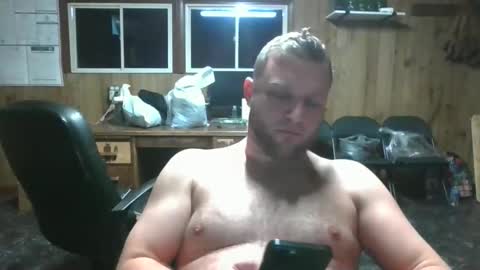 bjhancock_28 online show from February 4, 2026, 3:56 am