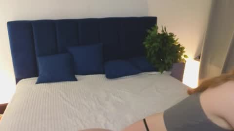 Julia online show from February 16, 2025, 8:32 am