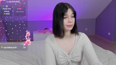 Julia online show from February 22, 2025, 8:40 am