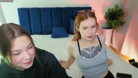 Julia online show from September 26, 2025, 8:18 am