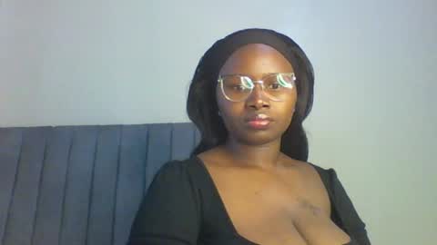 Snapshot of black_amor chatting on July 16, 2026, 7:36 am black_amor online show from July 16, 2026, 7:36 am