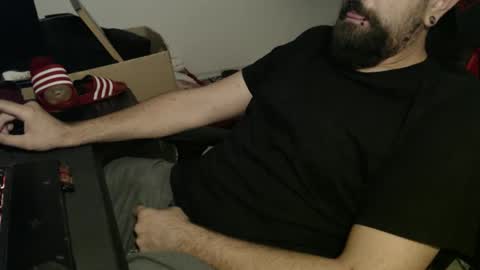 black_beard_slides online show from September 14, 2025, 12:26 pm