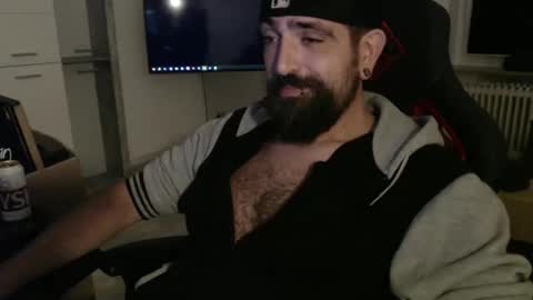 black_beard_slides online show from September 20, 2025, 9:05 pm