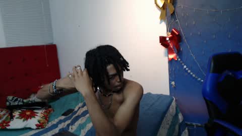 Black online show from December 9, 2024, 4:37 pm