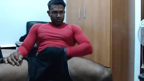 Snapshot of black_latino6 chatting on May 1, 2026, 7:18 pm black_latino6 online show from May 1, 2026, 7:18 pm