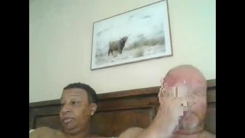 black_n_white4 online show from January 25, 2025, 10:50 pm