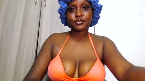 Snapshot of black_paanther chatting on June 23, 2026, 9:24 pm black_paanther online show from June 23, 2026, 9:24 pm