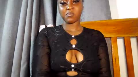 Snapshot of black_paanther chatting on June 25, 2026, 10:58 pm black_paanther online show from June 25, 2026, 10:58 pm