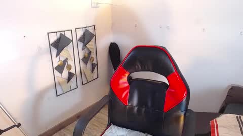 black raiden online show from October 27, 2025, 8:57 pm